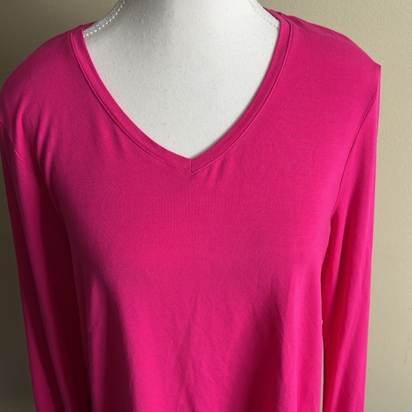Chico’s pink v-neckline chiffon back high low hem 3/4 sleeve blouse - Picture 4 of 14